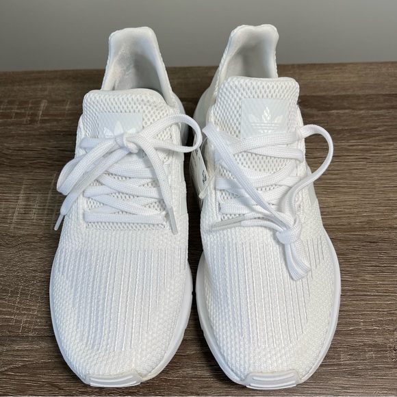 Adidas Swift Run Triple White Running Shoe B37725 Size 8 New - Picture 3 of 8